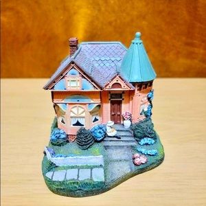 Hawthorne Village Miniature House "Lilac Cottage" Victorian Collection